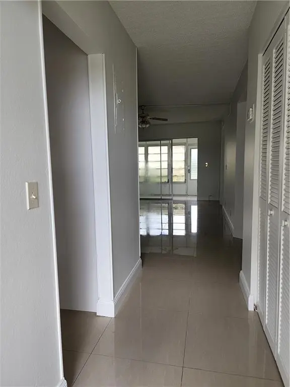 Boca Raton, FL 33428,9911 Sandalfoot Blvd #101