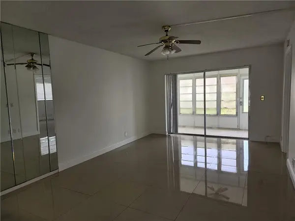 Boca Raton, FL 33428,9911 Sandalfoot Blvd #101