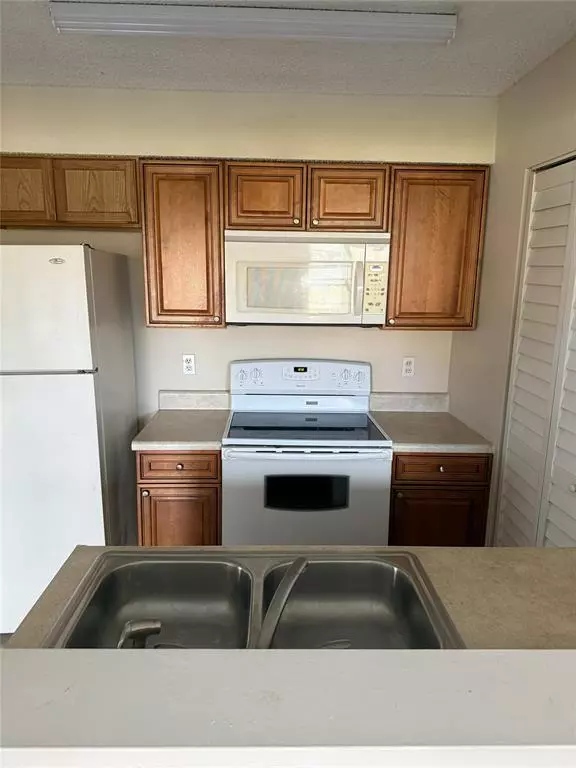 Pompano Beach, FL 33069,1253 SW 46th Ave #1616