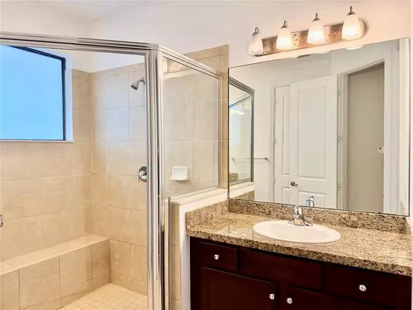 Plantation, FL 33325,176 SW 127th Terr