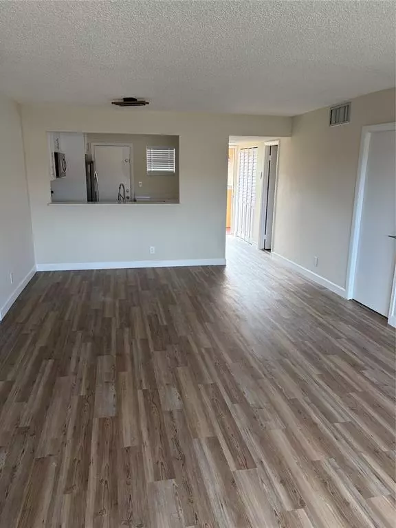 Plantation, FL 33317,408 NW 68th Ave #510