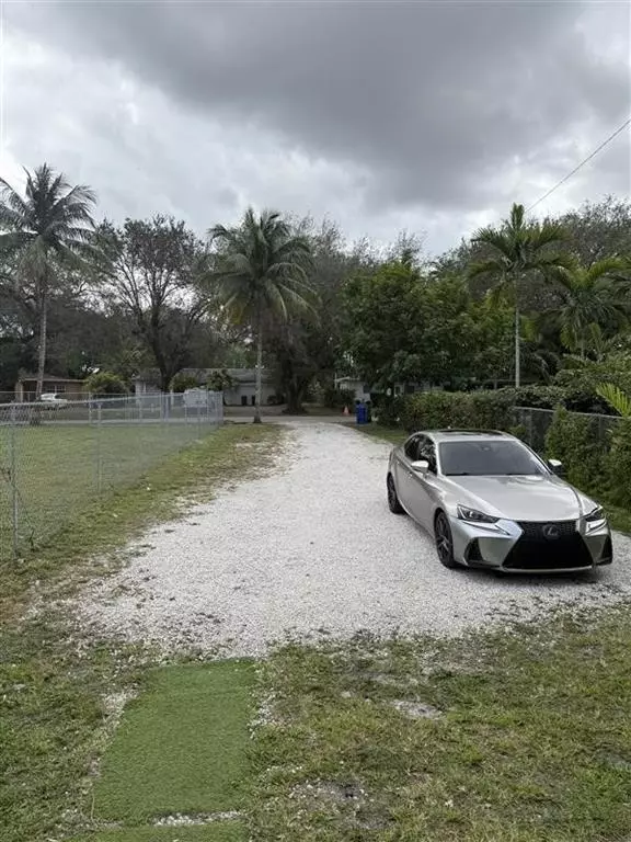 Miramar, FL 33023,6315 SW 32nd St