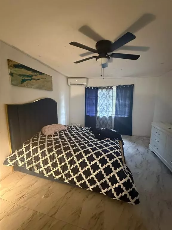 Miramar, FL 33023,6315 SW 32nd St