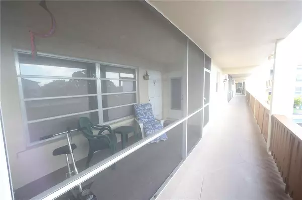 Pompano Beach, FL 33060,601 Pine Dr #207