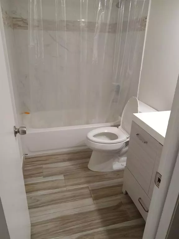 Miami, FL 33169,271 NW 177th St