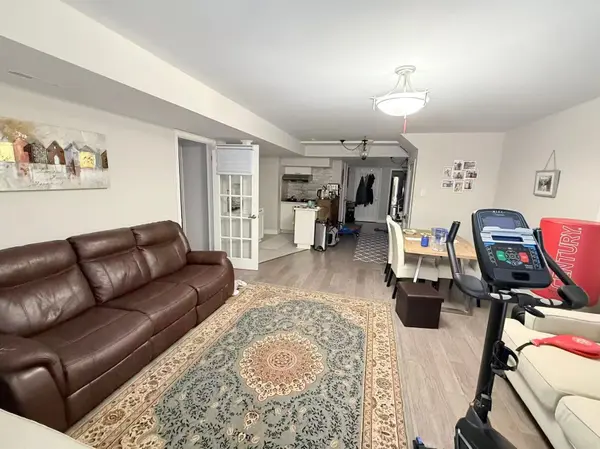 Vaughan, ON L4J 8T6,122 Mistysugar TRL