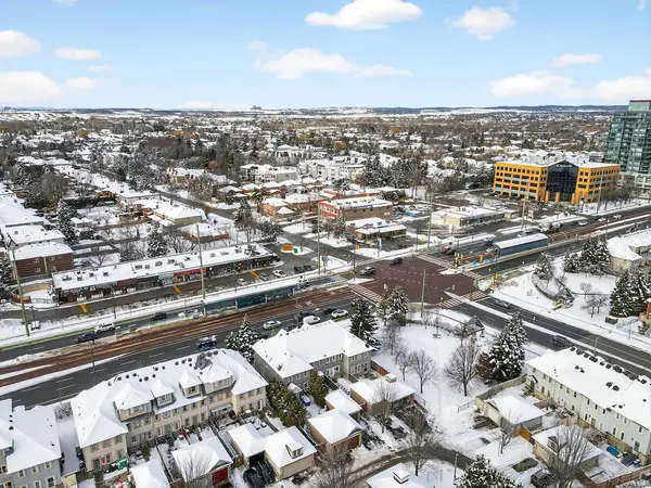 Richmond Hill, ON L4B 4P6,51 Baffin CT #PH06