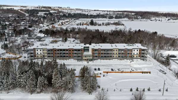 121 Mary ST #224, Clearview, ON L0M 1G0