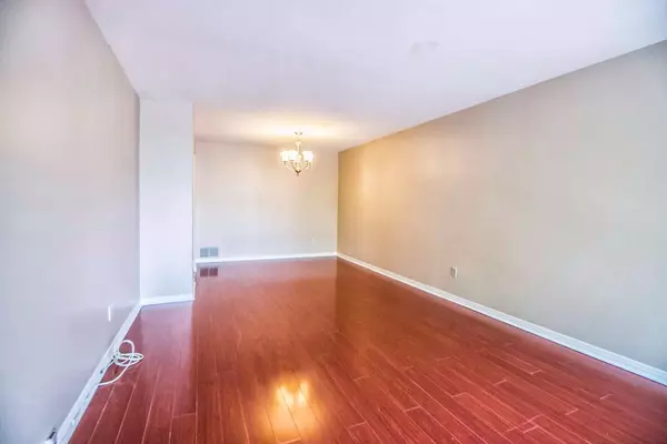 Brampton, ON L6V 3J6,38 Royal Salisbury WAY