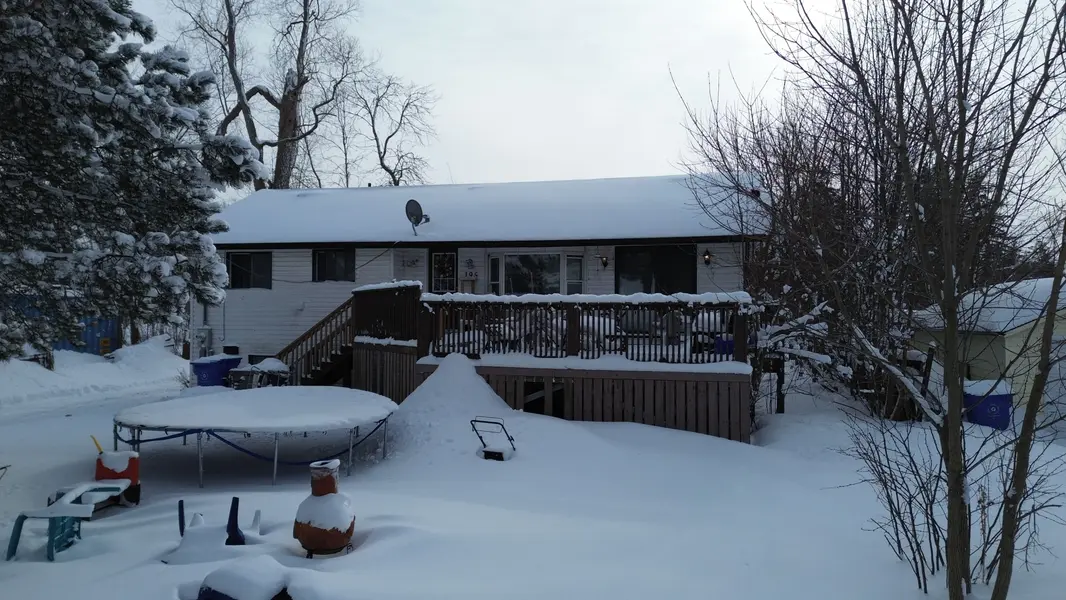 195 Woodland AVE, Georgina, ON L4P 2N1