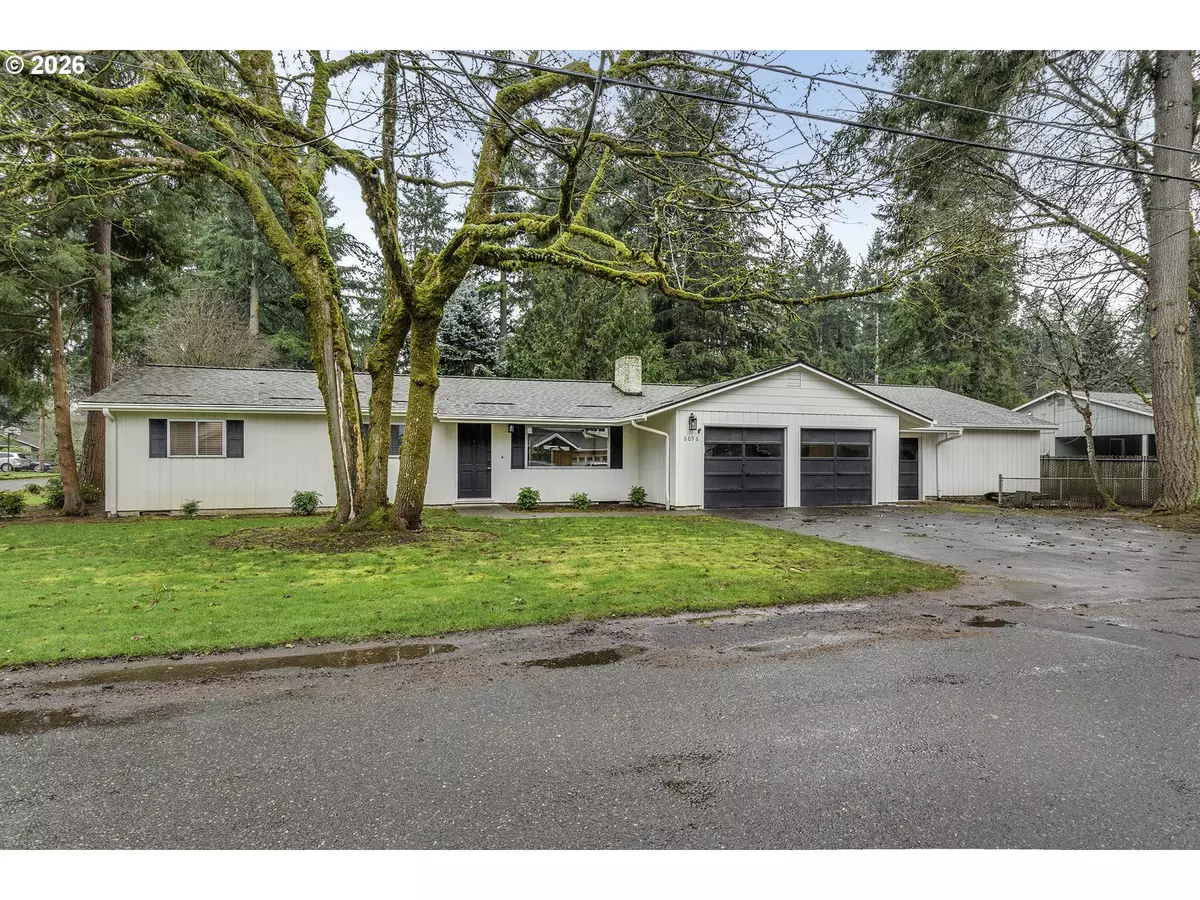 Lake Oswego, OR 97035,6096 HARRINGTON AVE