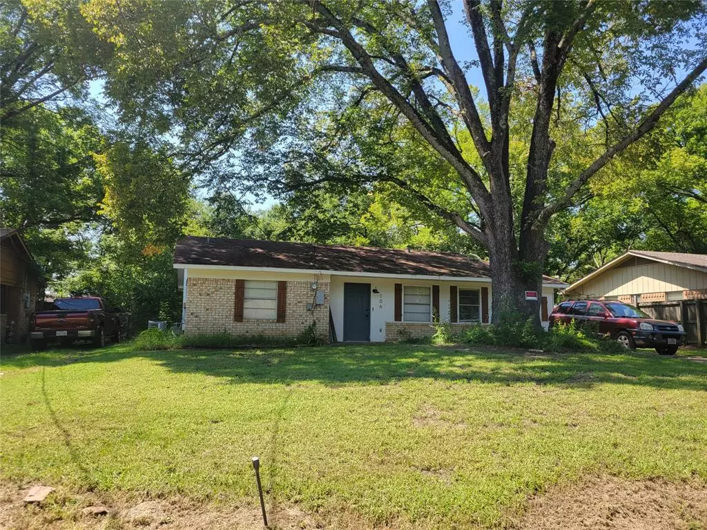 Arp, TX 75750,106 Allen Street