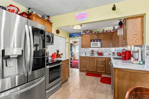 2742 Vargo Rd, Campbell River, BC V9W 4W9