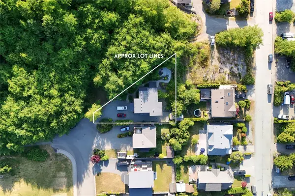 604 Alberto Rd, Tofino, BC V0R 2Z0