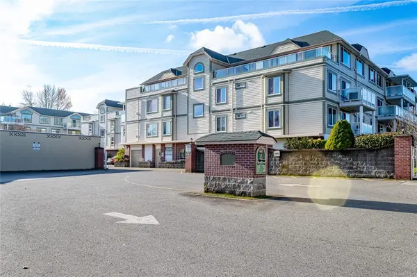 540 Al Wilson Grove #102C, Duncan, BC V9L 5H3