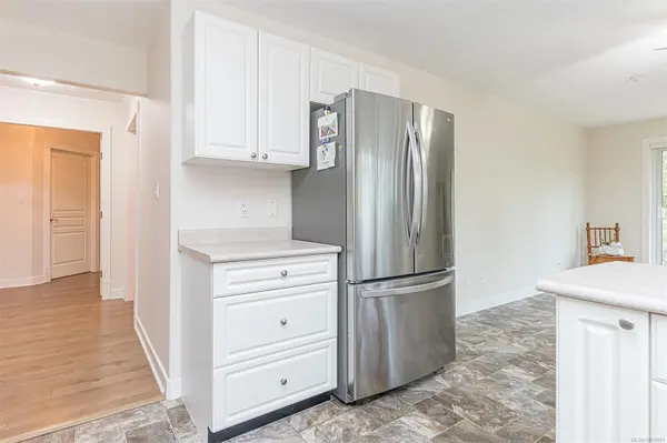 540 Al Wilson Grove #102C, Duncan, BC V9L 5H3