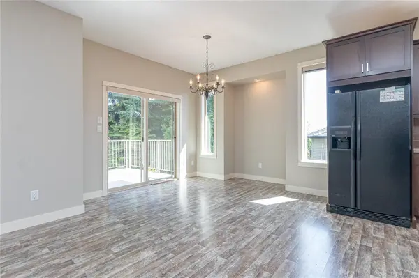 1050 Southwood Dr, Nanaimo, BC V9R 0B2