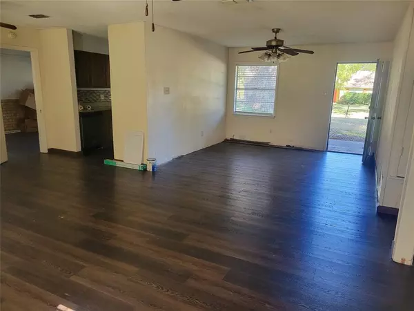 Arp, TX 75750,106 Allen Street