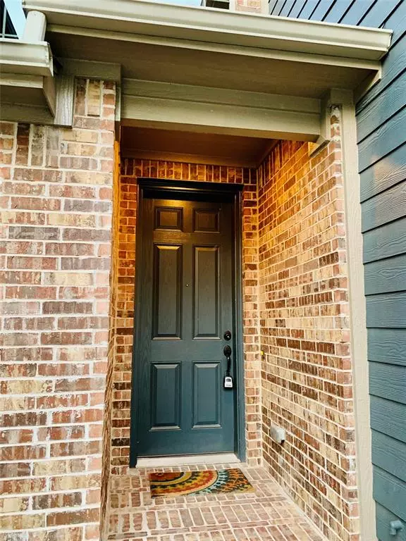 Plano, TX 75074,912 Brookville Court