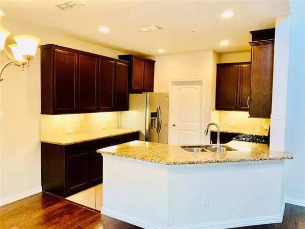 Plano, TX 75074,912 Brookville Court