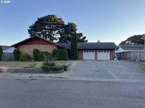 Reedsport, OR 97467,423 CAMELLIA CT