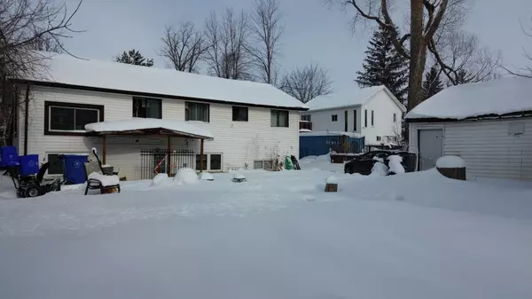 Georgina, ON L4P 2N1,195 Woodland AVE