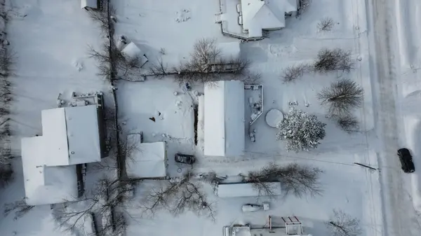 Georgina, ON L4P 2N1,195 Woodland AVE