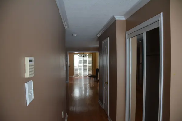 Brampton, ON L6X 0K2,22 Sugarberry DR