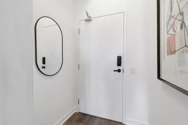 Mississauga, ON L5B 0M3,3900 Confederation Pkwy #1811