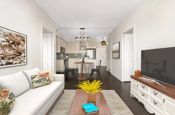 Mississauga, ON L5M 0Z1,4655 Glen Erin DR #706