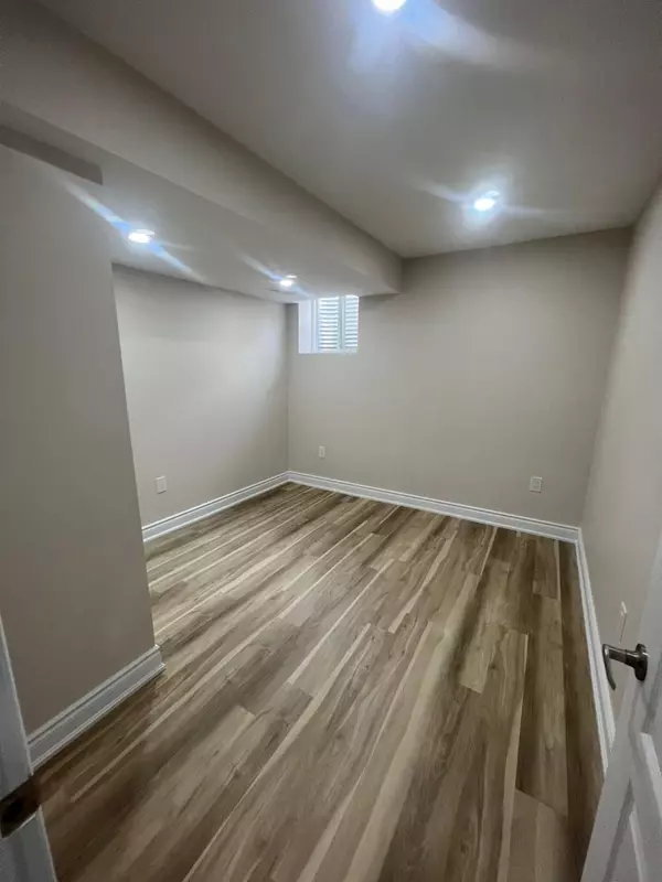 Brampton, ON L7A 5A7,146 Adventura RD