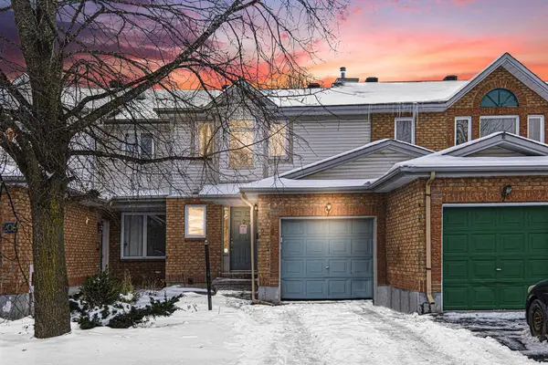 206 Beatrice DR, Barrhaven, ON K2J 4P1