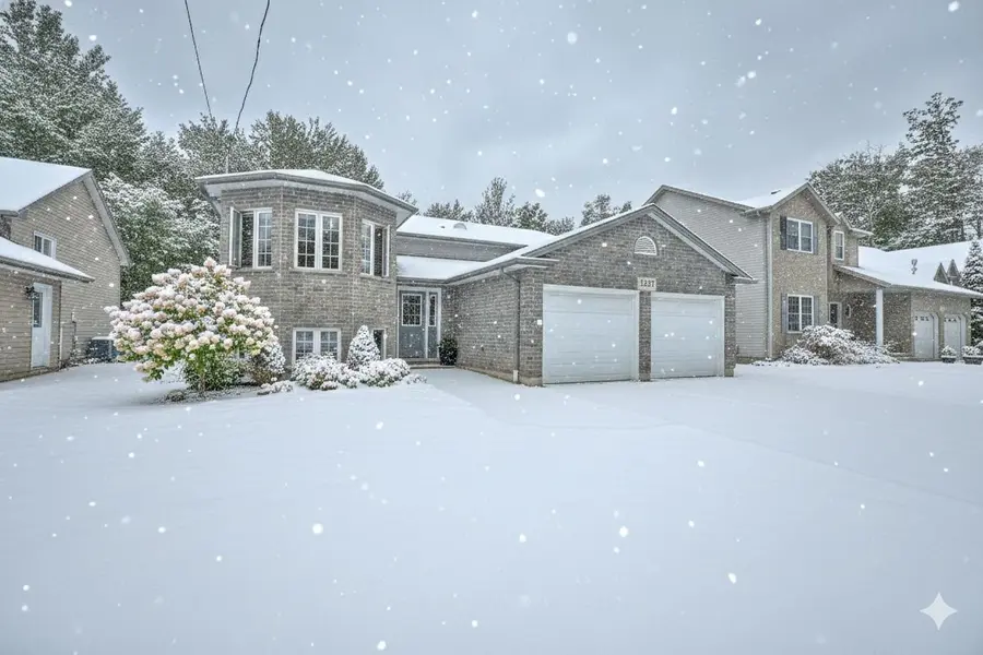 3257 Grove AVE, Fort Erie, ON L0S 1N0