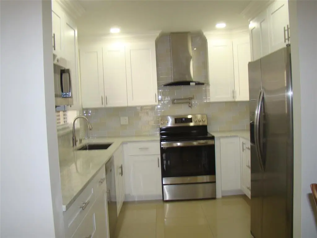 Coconut Creek, FL 33066,2588 N Carambola Cir N.