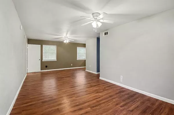 Euless, TX 76039,1202 Crane Drive