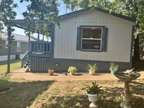 Denton, TX 76208,5200 Lake shore Lane #29