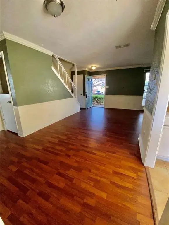 Arlington, TX 76014,2204 Foxcroft Lane