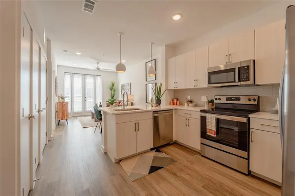 105 S Bishop Avenue #105-2521, Dallas, TX 75208