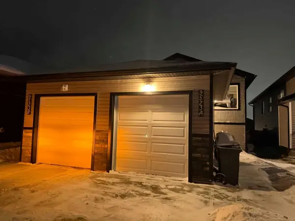 9523 113 AVE,  Clairmont,  AB T8X 0T2