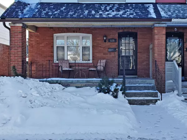 Toronto E03, ON M4J 1X8,125 Aldwych AVE