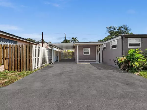 Hollywood, FL 33024,6661 Meade St