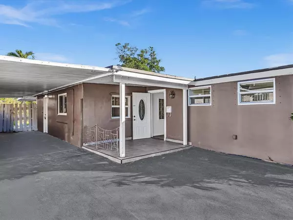 Hollywood, FL 33024,6661 Meade St