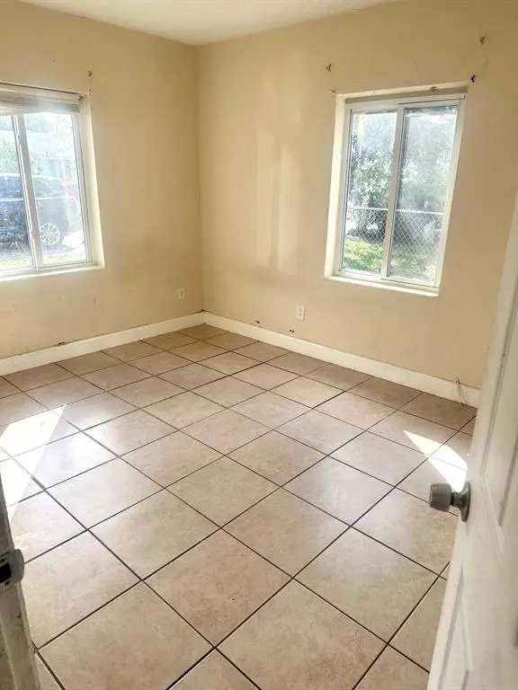 Hollywood, FL 33020,2229-31 Farragut St