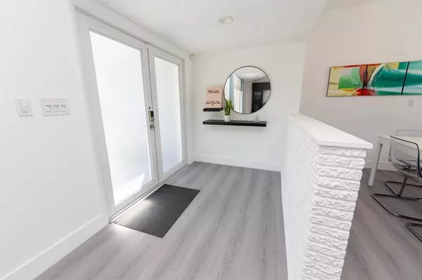 North Miami, FL 33161,475 NE 142nd St