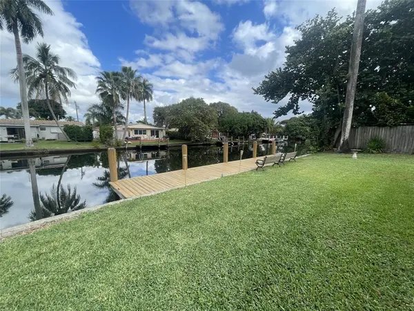 Hollywood, FL 33020,2705 Scott St