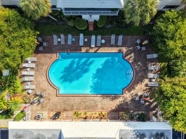 Pompano Beach, FL 33060,310 S Cypress Rd #701