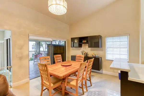 Deerfield Beach, FL 33442,612 Freedom Ct #612