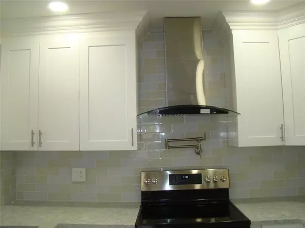 Coconut Creek, FL 33066,2588 N Carambola Cir N.