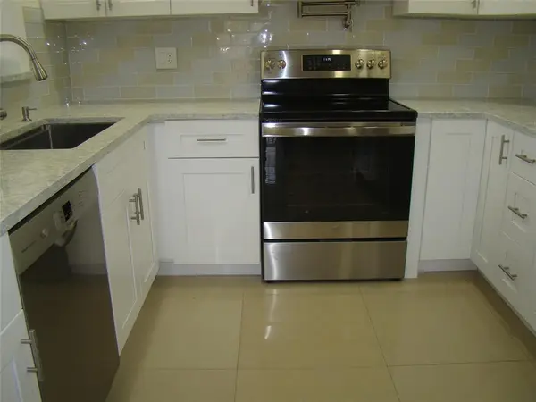 Coconut Creek, FL 33066,2588 N Carambola Cir N.