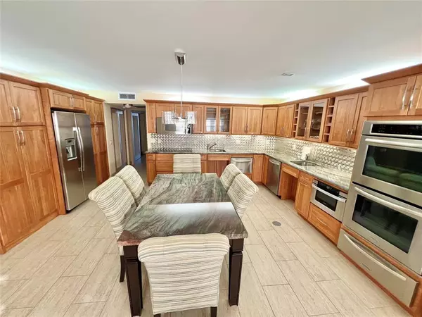 Deerfield Beach, FL 33442,1011 Swansea A #1011